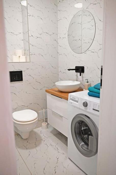 7A Dream Apartment 7A Si Parcare Oradea Buitenkant foto